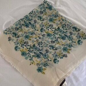 Banana Republic Teal Green Floral 100% Wool Scarf Wrap Eyelash Fringe One Size